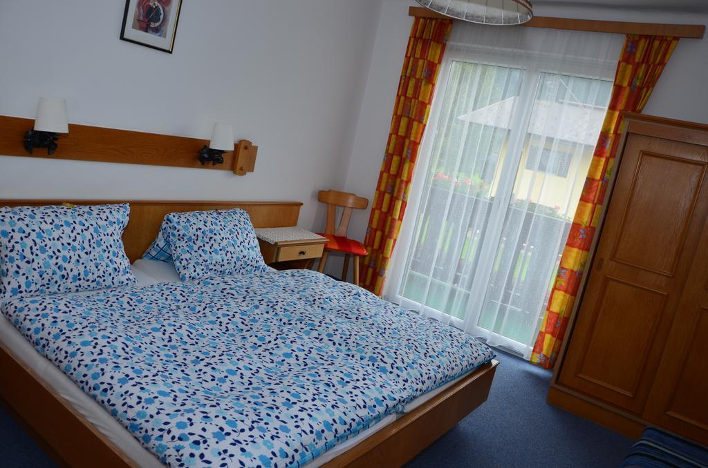 Hotel Haus Dachstein Schnitzer Eben Im Pongau Habitación foto